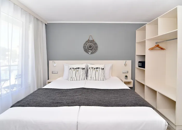 Szálloda Ihotel Sunny