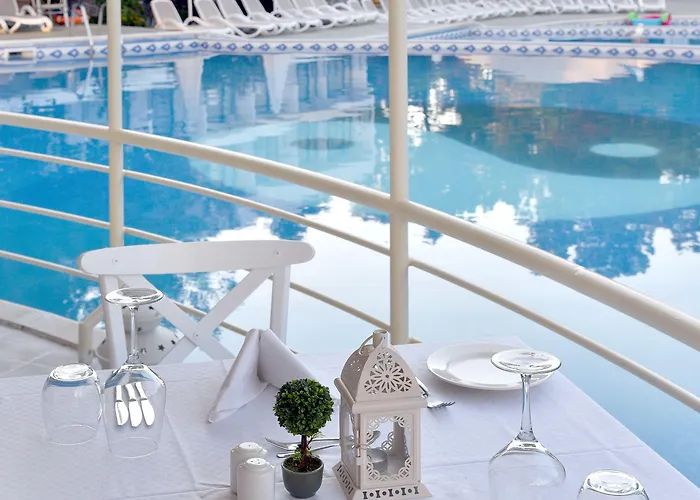 Ihotel Sunny ساني بيتش