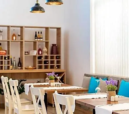 Ihotel Sunny Хотел 4*