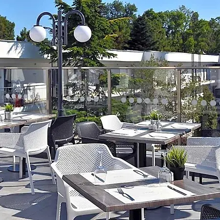 Ihotel Sunny Hotel 4*